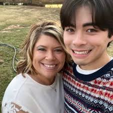 Here's a short video where you can learn who I am, what I do, and what  drives me.