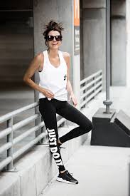 Black And White Nike Outfits Nike Hello Fashion Fashion White Nike Outfit White Nikes
