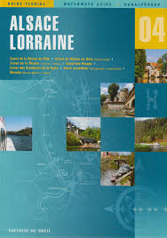 Both celebrate christmas in style and the festive markets of strasbourg, mulhouse, metz and nancy are famous for their gourmet delights. Alsace Lorraine Guide English French And German Edition Editions Du Breil 9782913120051 Amazon Com Books