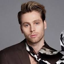 stage luke (@thestageluke)