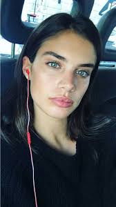 pin di savannah su celebrity sara sampaio modelle