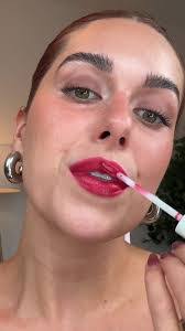 Marilyn Shade's Instagram, Twitter & Facebook