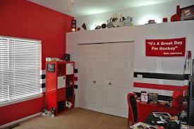 Blackhawks Hockey Themed Paint Scheme Traditional Kids Chicago By Ideal Painting Home Improvements Houzz Uk