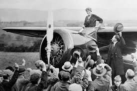 Amelia Earhart: la aviadora que surcó los cielos y la sociedad de ...
