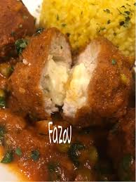 Boulettes De Poulet Farcis Au Fromage A La Sauce Tomate Les Delices De Fazou Poulet Farci Au Fromage Poulet Farci Boulette De Poulet