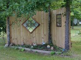 25 Ideas For Decorating Your Garden Fence Diy Zaun Garten Garten Zaun Ideen Gartendekor