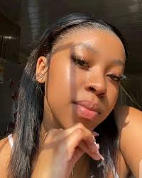 You will never see a lady getting married to a man without a job But we all  see men getting married to jobless women every weekend. That's where your  financial trouble started. #