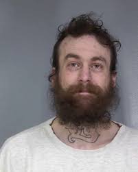 Wade Lyon's Instagram, Twitter & Facebook