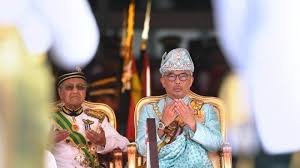 Biasanya pemimpin partai politik terkuat dalam parlemen (dewan rakyat) yang dipilih menjadi perdana menteri. Mahathir Mohamad Mundur Dari Pm Malaysia Ditunjuk Lagi Dr Wan Azizah Jadi Pm Perempuan Pertama Tribun Manado