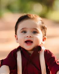 Soft light. Softer Cheeks. ☺️ And that unmistakable glow only golden hour  can bring along with our golden hour baby. How many of y'all here are  obsessed with Golden hour? Make some