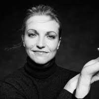 Anne Bischoff's Instagram, Twitter & Facebook