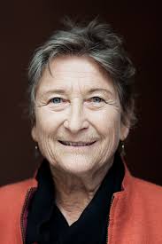 Sie hilft, wo es brennt