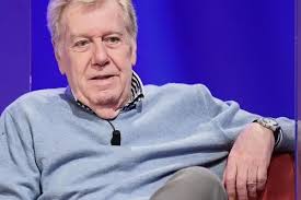 Claudio Lippi: "Basta gay in tv". La Rai si dissocia: "Nessuna  collaborazione con lui"