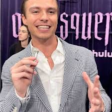 Hinge Nicholas Alexander Chavez