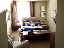 How To Put Together A Bedroom With An Asymmetrical Window Placement Home Decor Master Bedroom Home