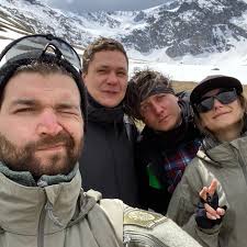 Наш гид сказал, что у нас в этот день появился какой то разряд , первый,  кажется.