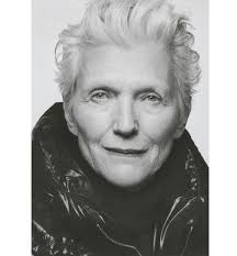 TBT Over the years, creative artists have changed my look. Love it! Which  do you prefer? A lot of makeup or no makeup? #ItsGreatToBe74