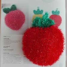 Bon Je Ramene Ma Fraise Creativebubble Tawashi Funnybubble Perlesandco Ricodesign Tawashi Tricot Et Crochet Idee Couture