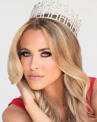 Tamara Rhodes's Instagram, Twitter & Facebook