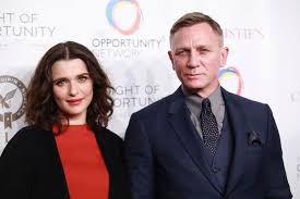 2 de marzo de 1968) es un actor británico de cine, teatro y televisión. When Did Daniel Craig And Rachel Weisz Get Married And How Long Have They Been Together