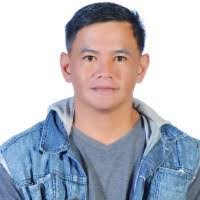 Howard Flores's Instagram, Twitter & Facebook