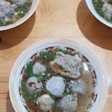 Resep sup tulang sapi gurih anti kolesterol. Bakso Sum Sum Cak Hadi Ueenaaakkknya Di Dalam Baksonua Ada Sumsum Tulang Sapi Ketika Di Gigit
