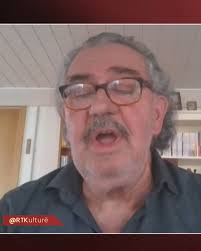 Misioni im është që të ndihmoj një mësimdhënës kosovar që t'iu mësojë  nxënësve të tij mendimin kritik, edhe nëpërmjet mësimit të gjuhës angleze” 