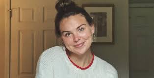 Girls party themes, boys party themes, themes for parties. Bachelor Nation Drama Reveals Old Hannah Brown Post With Kkk