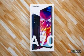 #a51 #samsung #a70 samsung a51 vs samsung a70 review samsung a51 vs samsung a70 مراجعة samsung a70 samsung a51 سعر ومواصفات samsung a70 سعر ومواصفات samsung. Samsung Galaxy A70 Unboxing Sneak Peek Into The Box Of Latest A Series Smartphone 91mobiles Com