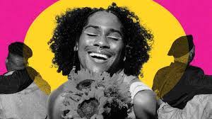 Kris Abbott's Instagram, Twitter & Facebook