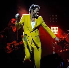 Daughter, lola may donald, was born in 2005, to him and his girlfriend, marie christine musswessels. Howard Donald Tricked Into Sharing Fake David Bowie Photo Mimicnews