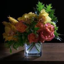 Designer S Choice Most Loved Jardin Floral Design Unique Floral Arrangements Flower Delivery