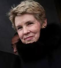 Ann Cabell Standish 5 Facts About Robert Mueller's Wife (Bio, Wiki)