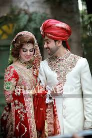 Pin By H I On Busana Indian Wedding Couple Bridal Makeover Indian Wedding Photography Couples