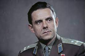 Vladimir mikhaylovich komarov russian vldimr mxalvt kmrof 16 march 1927 24 april 1967 was a soviet tes. Vladimir Komarov Biography Photo Personal Life Height Death
