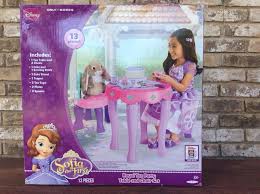 Create adorable cutlery packets with a folded sofia the first napkin next to matching themed lunch plates, cups and royal favors like a ring and blowout. Disney Sofia The First Royal Tea Party Table And Chair Set 13 Pieces For Sale In Garland Tx 5miles Buy And Sell