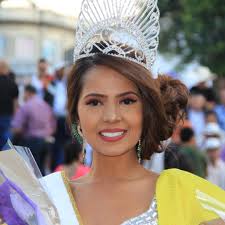 Sammy Díaz es la nueva Chica Cristal. #FeriadeManizales2019  www.bcnoticias.com.co