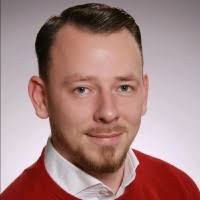 100+ Profile mit dem Suchbegriff „Euteneuer“