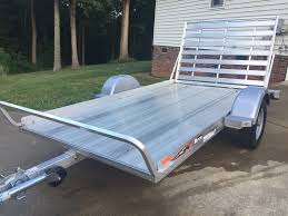 Once you install the smartejack™ and wheels (not included), you will be able to efficiently move your boat lift or dock with ease. Triton 06933 Snowmobile Trailer Gas Shock Lift Kit Snowmobiling Sports Outdoors Biquinismaranata Com Br