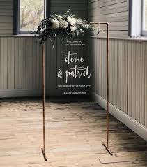 Pin De Mercia Anggara Em E V E N T I D E A S Cenario De Casamento Decoracao De Casamento Coisas De Casamento