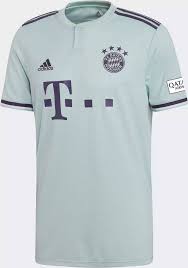 O atleta está com 28 anos de idade e pode buscar um último bom contrato e um projeto esportivo vitorioso. Adidas Lanca A Nova Camisa Reserva Do Bayern De Munique Show De Camisas