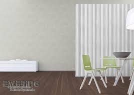Streifen Tapete Grau Creme Weiss Muster Wohnzimmer Modern In 2020 Tapete Grau Wohnzimmer Modern Gestreifte Tapete