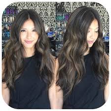 To achieve such a color, it is best to remain within two levels of your natural color, whether making ask your stylist for a blend of copper and dark warm neutrals to create this vibrant mahogany brown. Brunettes