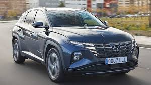 Hyundai tucson 2021 has 10 video of its detailed review, pros & cons, comparison & variant explained,test drive experience, features, specs, interior & exterior details and more. Hyundai Tucson 2021 A Historic Launch Market Research Telecast