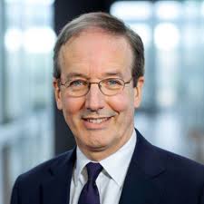 𝗛𝗼𝘄 𝗰𝗮𝗻 𝗜 𝗽𝗿𝗲𝗽𝗮𝗿𝗲 𝗺𝘆 𝗯𝘂𝘀𝗶𝗻𝗲𝘀𝘀... for what's coming  in the next few quarters? This is the question that small business owners  and solopreneurs were asking at the…