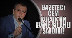 Galatasaray teknik direktörü fatih terim, 1 gece önce düğünü olmasına rağmen ertesi gün idmana katılan çalıştırıcı yasin küçük'ü futbolcularına alkışlattı. Son Dakika Haberi Gazeteci Cem Kucuk Un Evine Silahli Saldiri Sayfa 4 Son Dakika Haberler