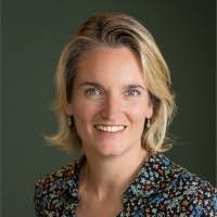 100+ 'Anna Regina' profiles