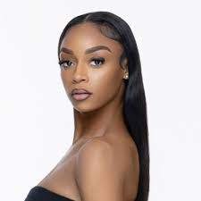 Haley Lucas's Instagram, Twitter & Facebook