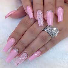 Perfect Nails On Instagram Beautiful Any One Like A Glitter Pink Nail Artist Pink Glitter Nails Baby Pink Nails Coffin Nails Designs 2 shades of nailpolish and a line of glitter (had to be put on one by one.