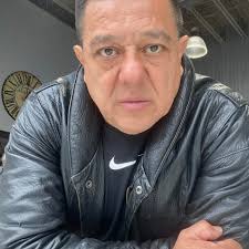 Como se llaman estos gusanos peludos? Que pasa si se tocan?